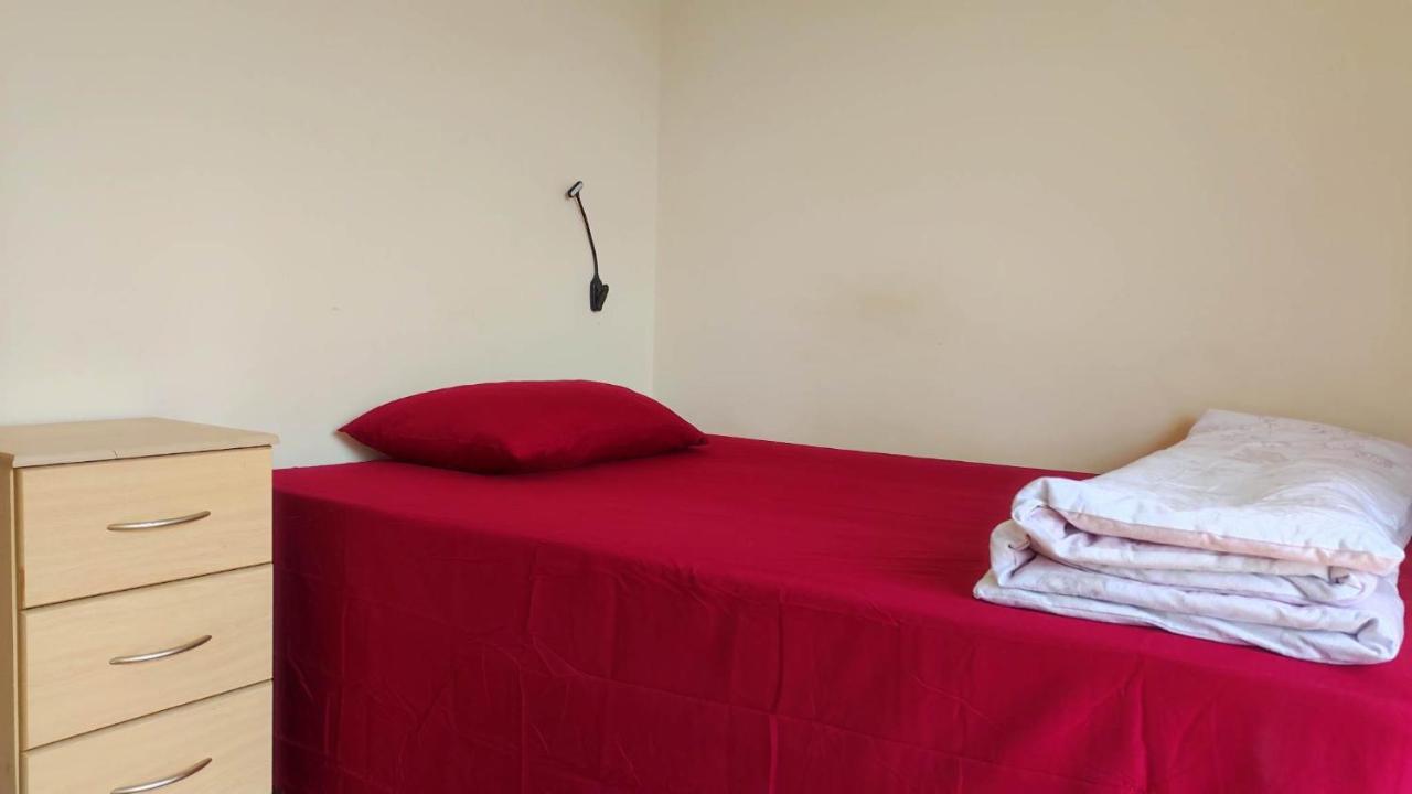 Budget-Friendly Self-Serve Lodging Galway Exterior photo