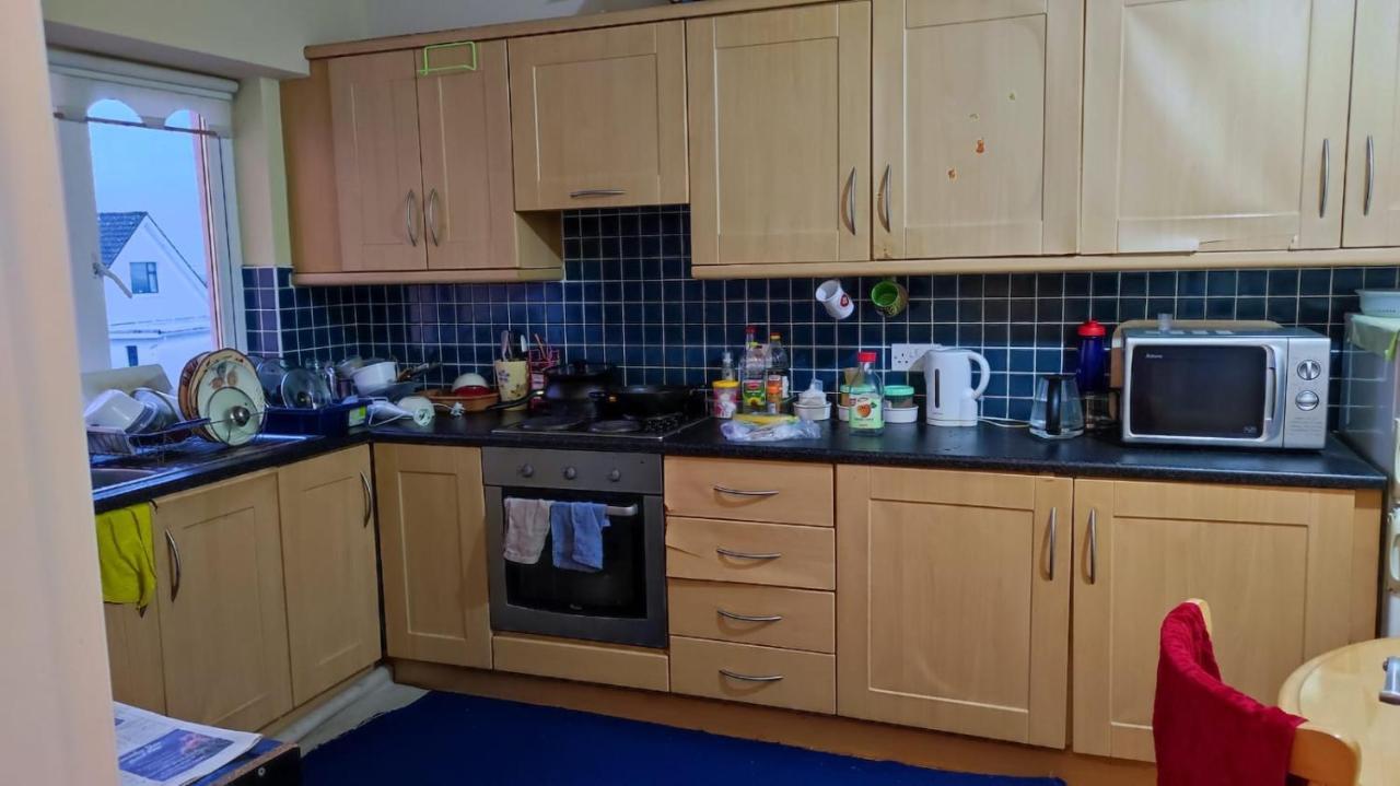 Budget-Friendly Self-Serve Lodging Galway Exterior photo